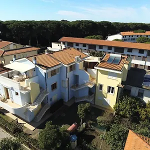 Manuela Aparthotel